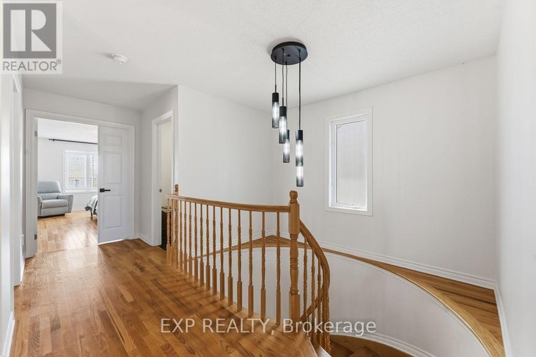 29674705/3-shining-star-circle/stittsville-south/ottawa/ontario/K2S2B5_21