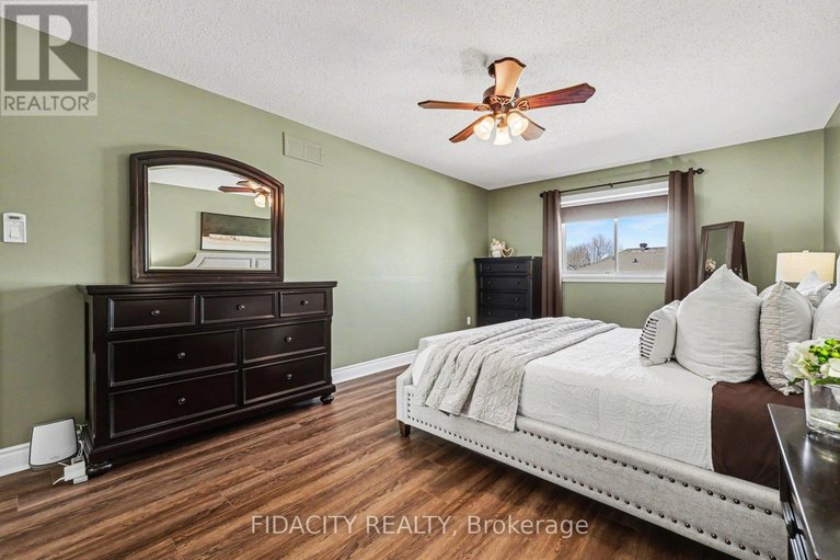 29601671/21-west-ridge-drive/stittsville-central/ottawa/ontario/K2S1S4_22