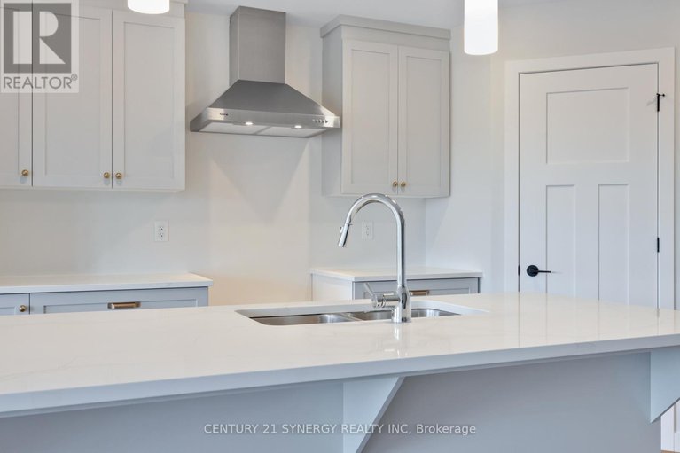 28643716/15-helen-street/north-stormont-finch-twp/north-stormont/ontario/K0A1R0_17