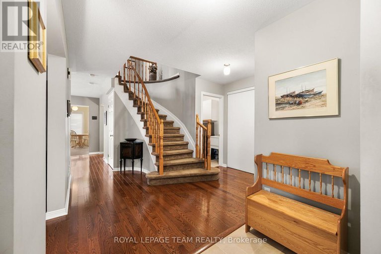 29030478/937-sheenboro-crescent/fallingbrookpineridge/ottawa/ontario/K4A3M6_4