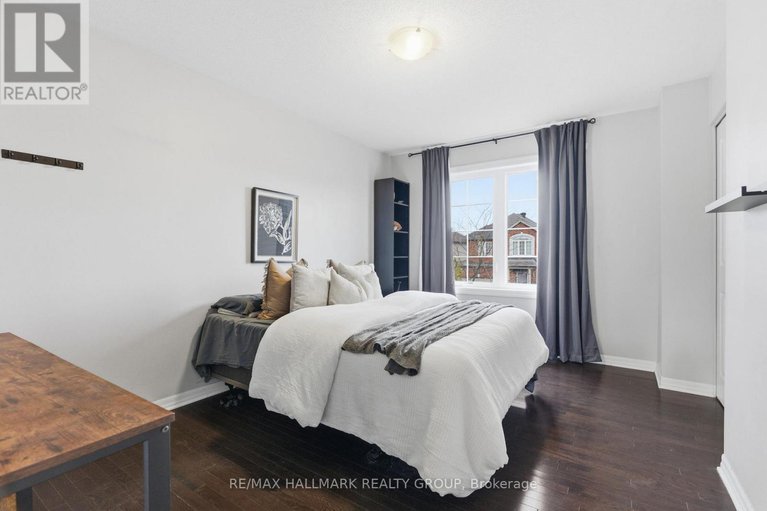 29279127/677-sunburst-street/leitrim/ottawa/ontario/K1T0L2_32