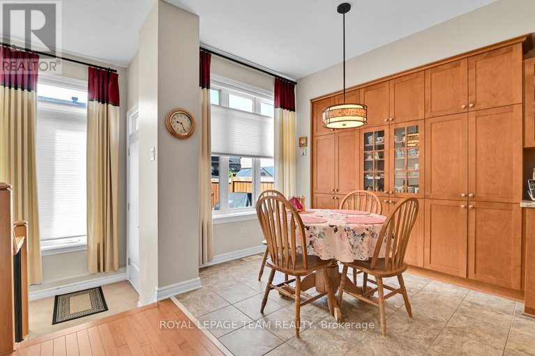 28433708/135-jersey-tea-circle/riverside-southgloucester-glen/ottawa/ontario/K1V2L3_15