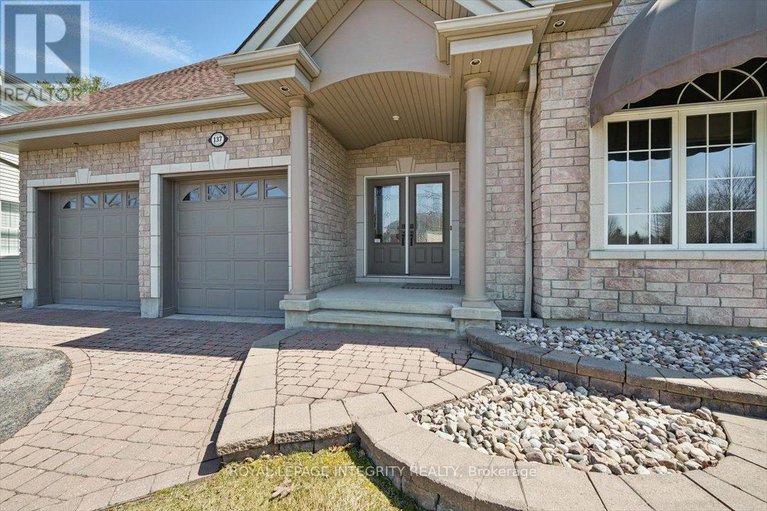 28570017/137-beaumont-avenue/town-of-rockland/clarence-rockland/ontario/K4K1R7_3