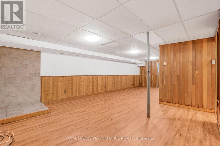 29633490/69-home-avenue/vankleek-hill/champlain/ontario/K0B1R0_18