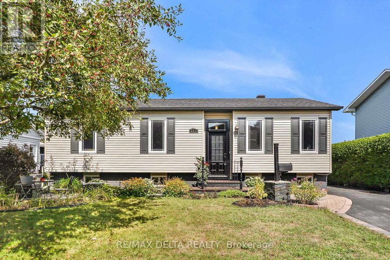 28831349/381-dalrymple-drive/town-of-rockland/clarence-rockland/ontario/K4K1G9_1