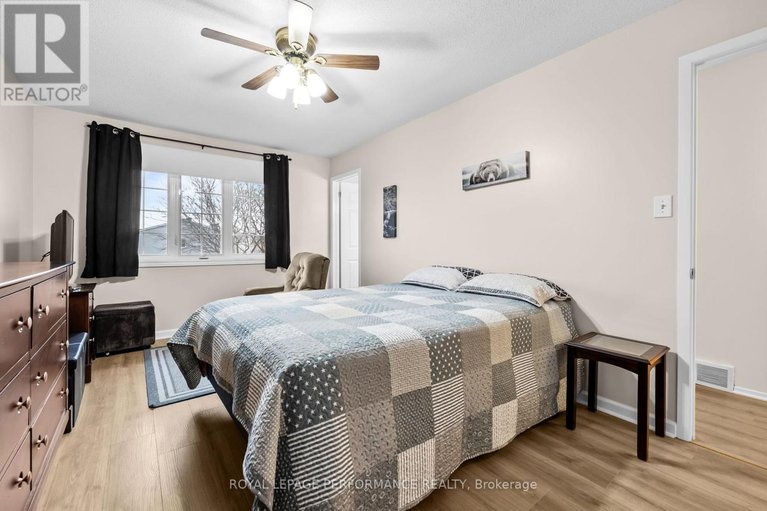 29594623/1782-radway-terrace/chateauneuf/ottawa/ontario/K1C5K2_19