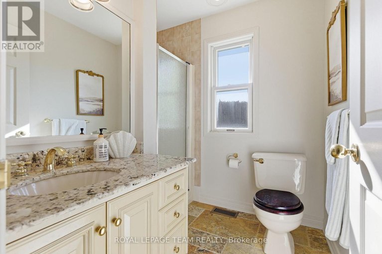 29036869/1102-cindy-hill-crescent/manotick-long-island-nicholls-island/ottawa/ontario/K4M1E8_27