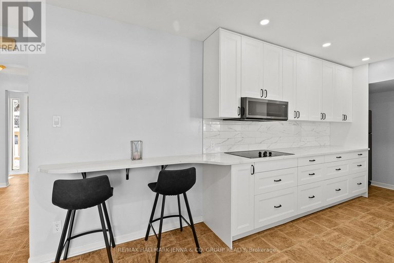 29364572/13-pinepoint-drive/lynwood-village/ottawa/ontario/K2H6B1_9