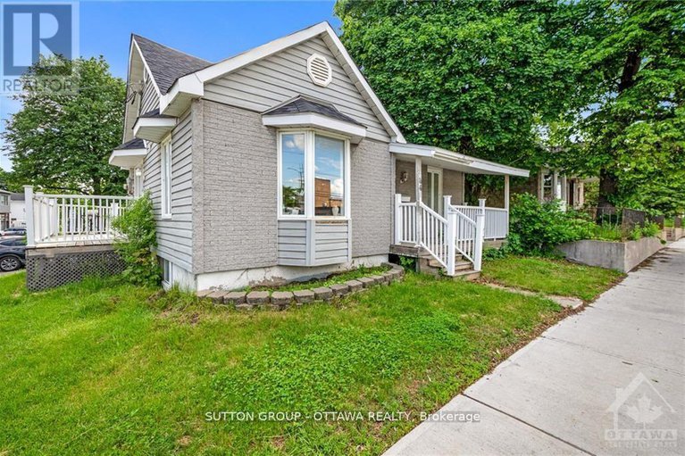 28870961/846-st-laurent-boulevard/overbrookcastle-heights/ottawa/ontario/K1K3A9_1