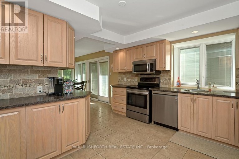 29687415/10-cosburn-avenue/arlington-woods/ottawa/ontario/K2H8A1_10