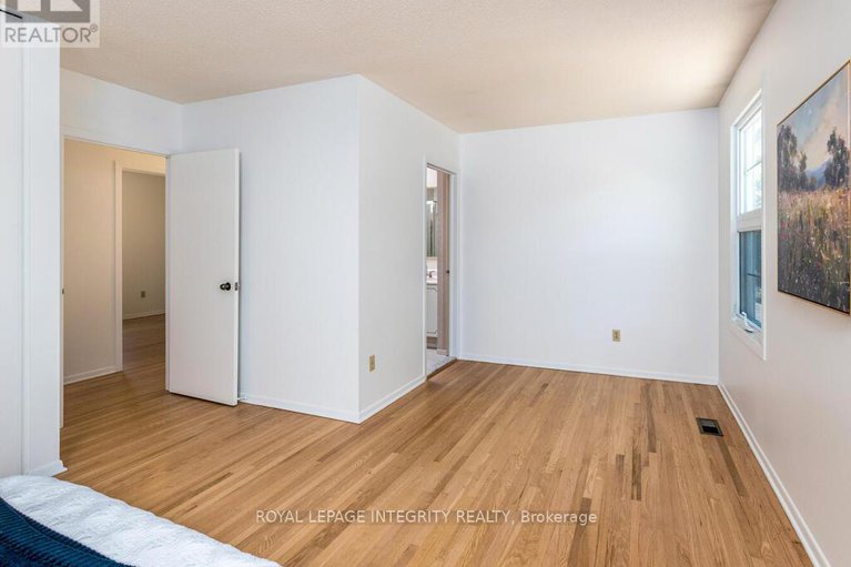 28854406/2150-dutton-crescent/beacon-hill-north/ottawa/ontario/K1J6K4_22