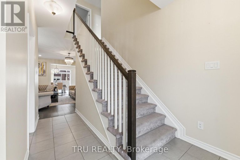 29605925/344-sweetclover-way/avalon-west/ottawa/ontario/K4A1E6_5