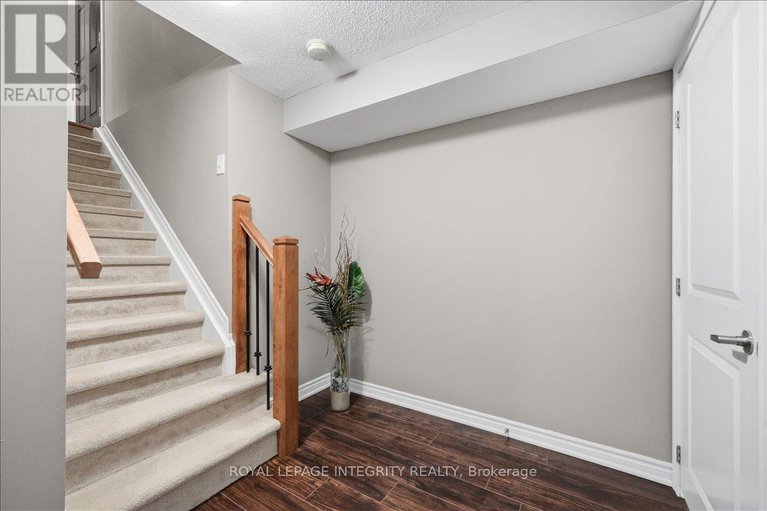 29253964/600-calla-lily-terrace/notting-hillsummerside/ottawa/ontario/K4A0V3_26