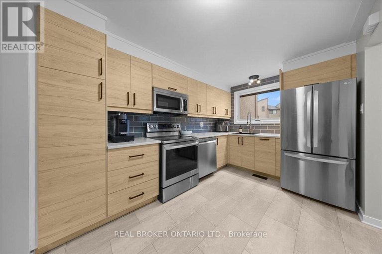 29616177/2049-stonehenge-crescent/pineview/ottawa/ontario/K1B4N7_10