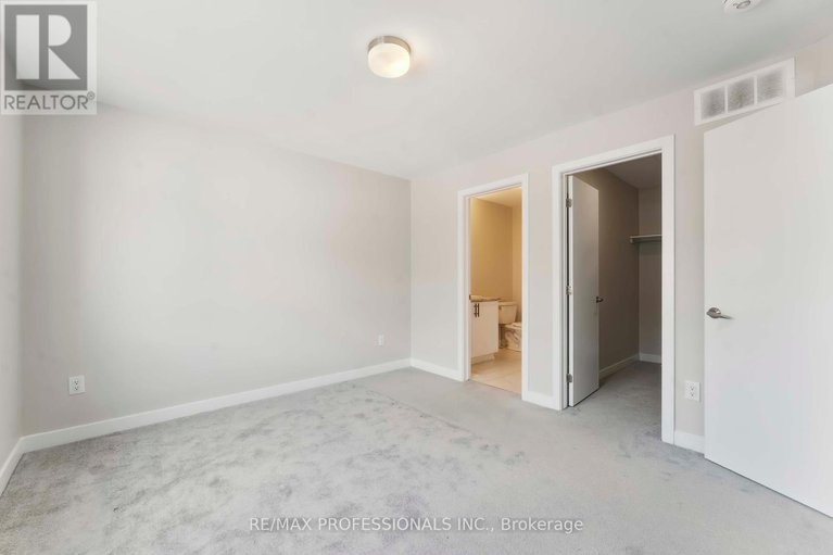 28406197/826-bascule-place/btwn-franktown-rd-fallowfield-rd/ottawa/ontario/K0A2Z0_10