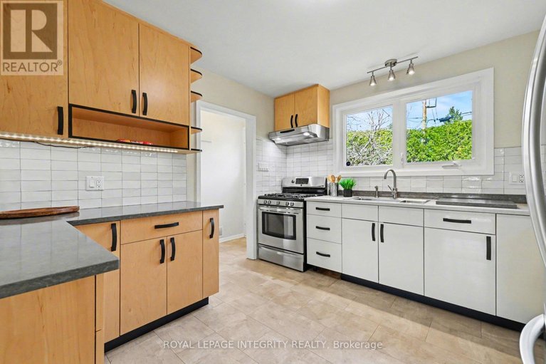 29653716/1199-stanton-road/queensway-terrace-southridgeview/ottawa/ontario/K2C3C9_6