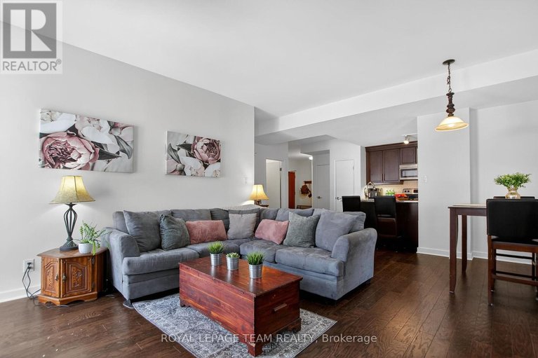 29538009/204-310-centrum-boulevard/bilberry-creekqueenswood-heights/ottawa/ontario/K1E0A3_18