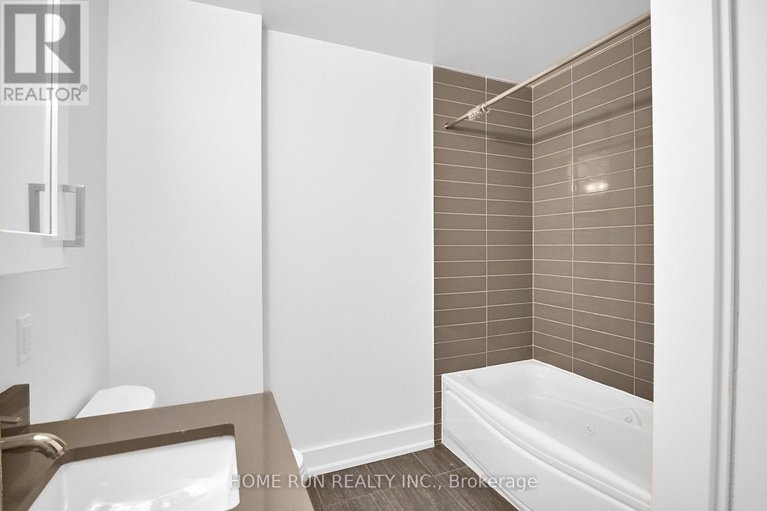 29046797/2703-40-nepean-street/ottawa-centre/ottawa/ontario/K2P0X5_24