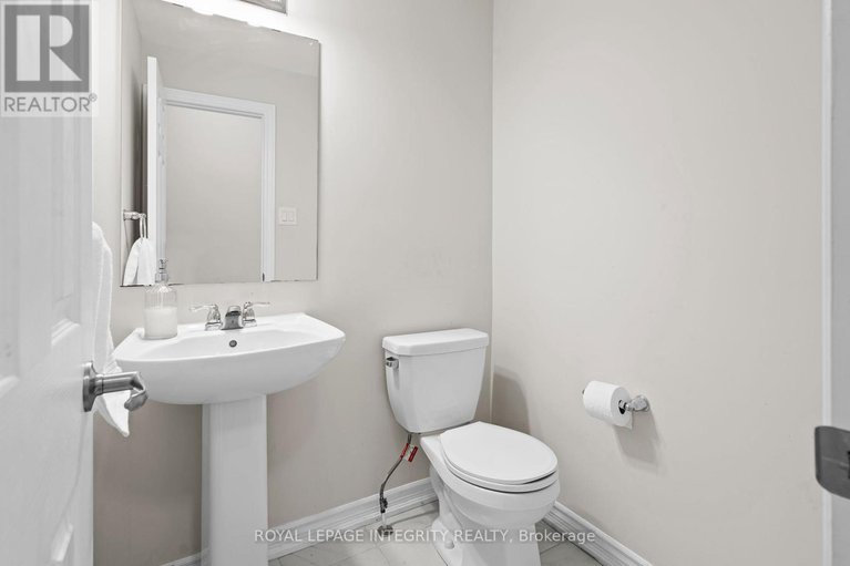 28910286/504-flagstaff-drive/half-moon-bay/ottawa/ontario/K2J6T5_4