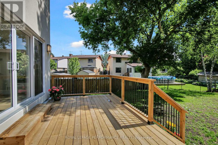 28549099/9-brydon-court/tanglewood/ottawa/ontario/K2G4A6_45