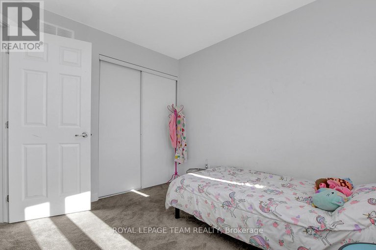 28979703/163-yearling-circle/goulbourn-twp-from-franktown-rdsouth-to-rideau/ottawa/ontario/K0A2Z0_30