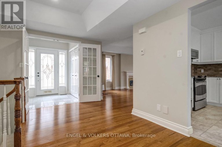 29162834/25-bittern-court/rockcliffe/ottawa/ontario/K1L8K9_3