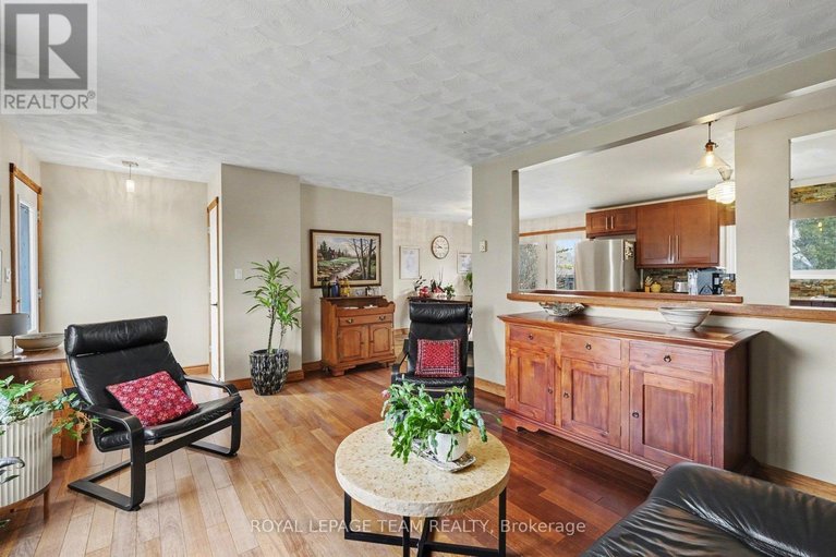 29608684/3041-bridge-street/north-dundas-mountain-twp/north-dundas/ontario/K0E1W0_7