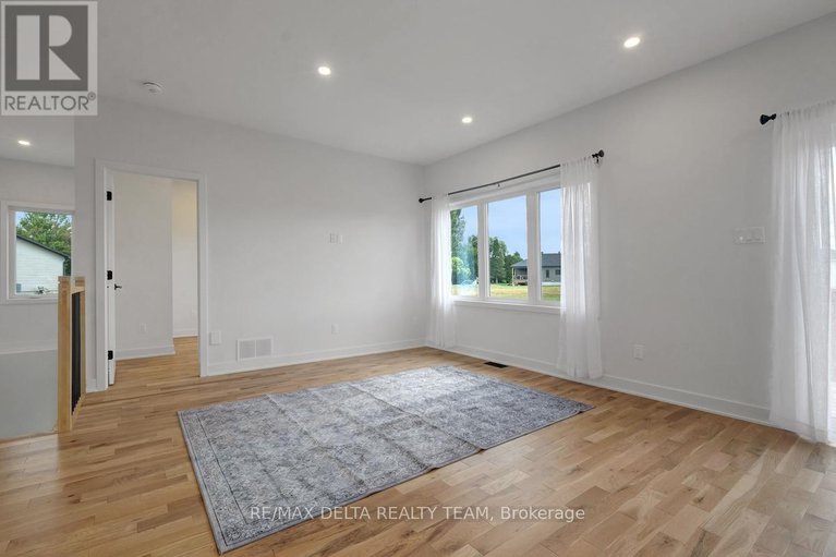 28790406/10-vicky-court/clarencerockland-twp/clarence-rockland/ontario/K0A2A0_9