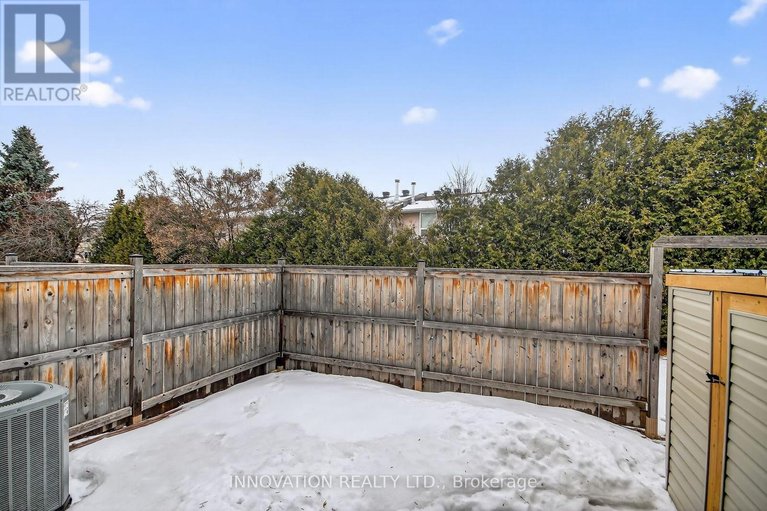 29490132/5-2336-orient-park-drive-e/blackburn-hamlet-south/ottawa/ontario/K1B4N5_38