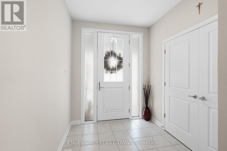 28163519/2053-wanderer-avenue/mahogany-community/ottawa/ontario/K4M0X1_4
