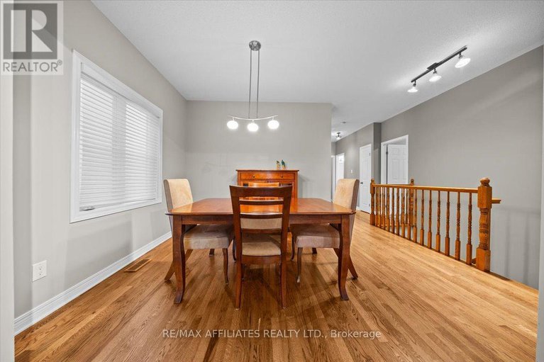 28798162/1147-mulder-avenue/fallingbrookgardenway-south/ottawa/ontario/K4A4G8_9