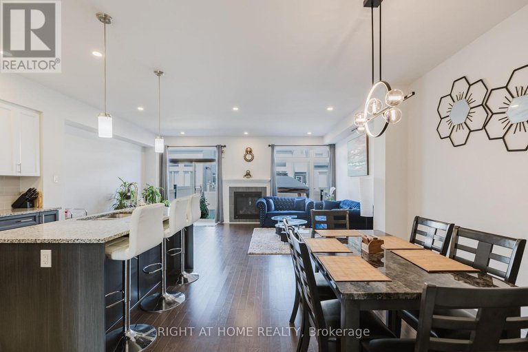 28523248/669-cordelette-circle-e/mer-bleuebradley-estatesanderson-park/ottawa/ontario/K1W0P2_10