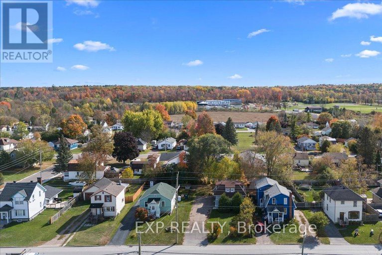 29246860/377-lisgar-avenue/renfrew/renfrew/ontario/K7V3N3_31