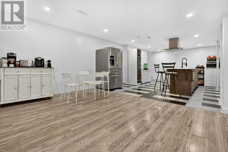 28667660/11-rideau-crossing-crescent/north-grenville-twp-kemptville-east/north-grenville/ontario/K0G1J0_25