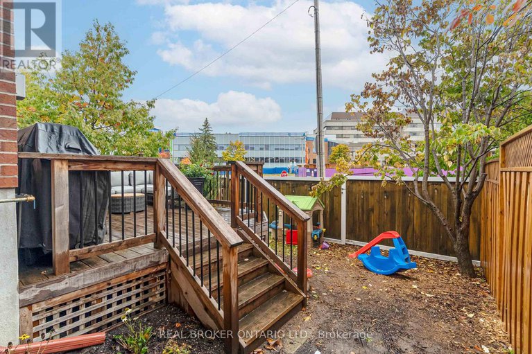 29019849/281-freedom-private/riverview-park/ottawa/ontario/K1G6W3_35