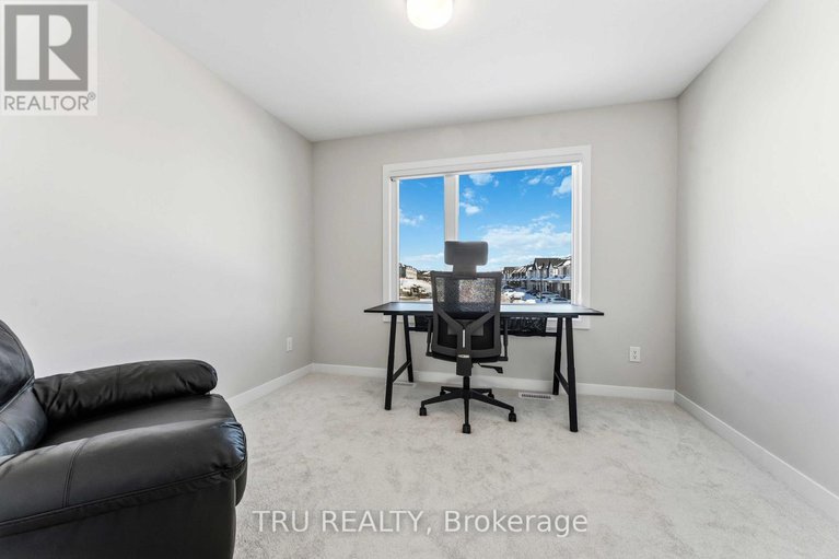 29381143/706-expansion-road/half-moon-bay/ottawa/ontario/K2J7G4_31