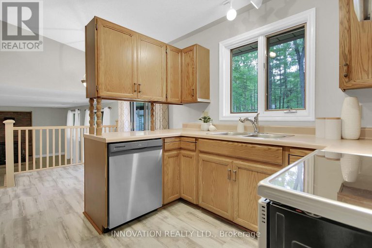 28467317/181-baillie-avenue/constance-bay/ottawa/ontario/K0A3M0_17
