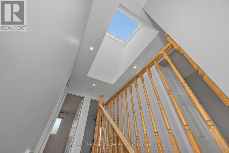 29577961/69-pinetrail-crescent/centrepointe/ottawa/ontario/K2G5B2_16