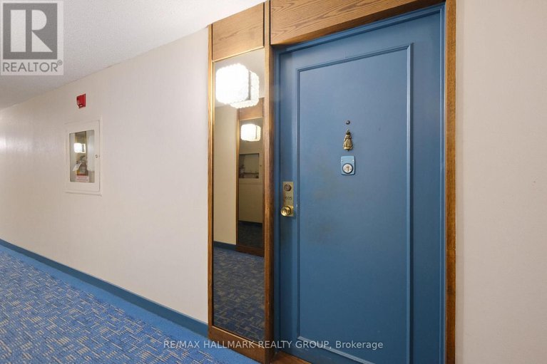 28532567/1605-3360-southgate-road/south-keys/ottawa/ontario/K1V9A6_5