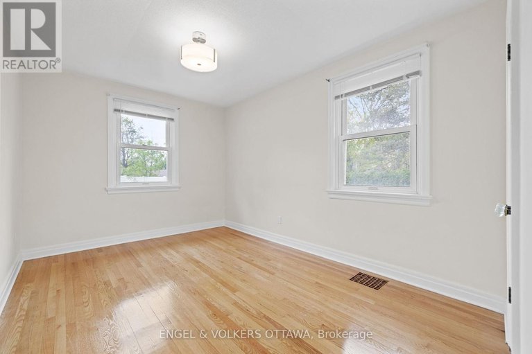 28801242/1960-alta-vista-drive/faircrest-heights/ottawa/ontario/K1H7K8_17