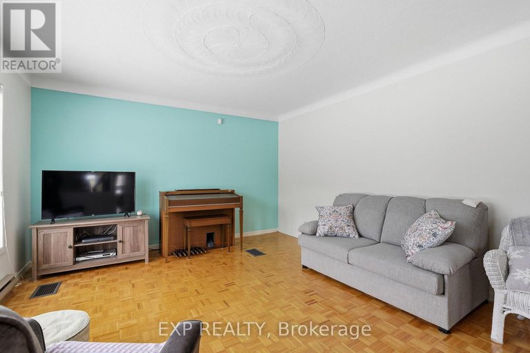 29393358/1776-labonte-street/clarencerockland-twp/clarence-rockland/ontario/K0A1N0_8