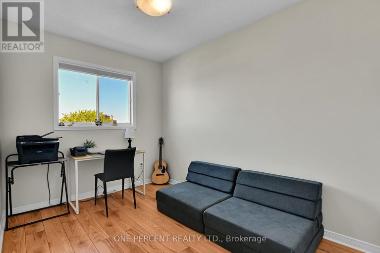 28463418/2572-alanis-private/emerald-woodssawmill-creek/ottawa/ontario/K1T4A1_24