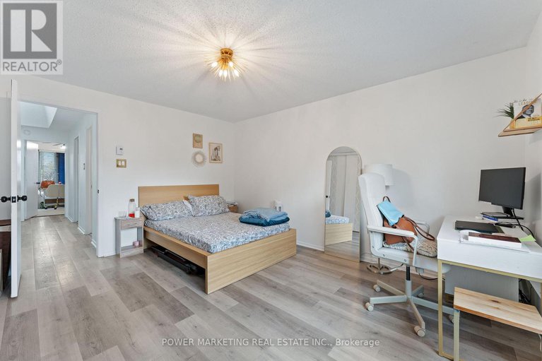 29121390/b-6702-jeanne-darc-boulevard-n/convent-glen-north/ottawa/ontario/K1C6E9_17