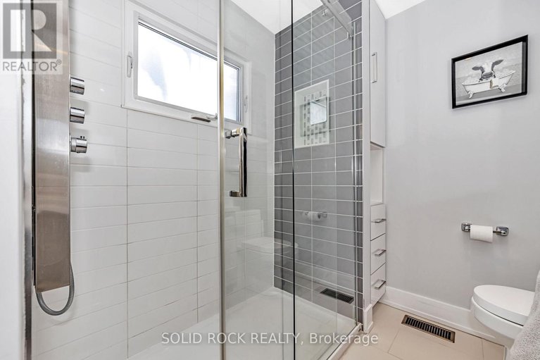 28475185/292-currell-avenue/westborohampton-park/ottawa/ontario/K1Z7J6_17