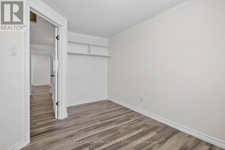 29293423/7-86-esterlawn-private/mckellar-heightsglabar-park/ottawa/ontario/K2A4C1_18