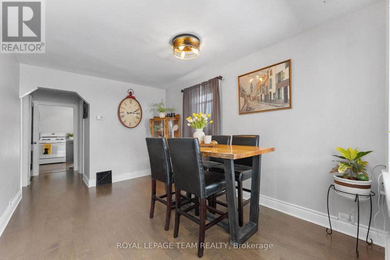 28157446/253-mclean-street/renfrew/renfrew/ontario/K7V1A9_9