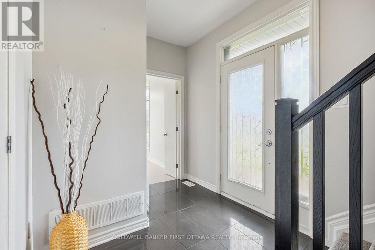 28347275/612-chaperal-private/avalon-west/ottawa/ontario/K4A0Y2_3