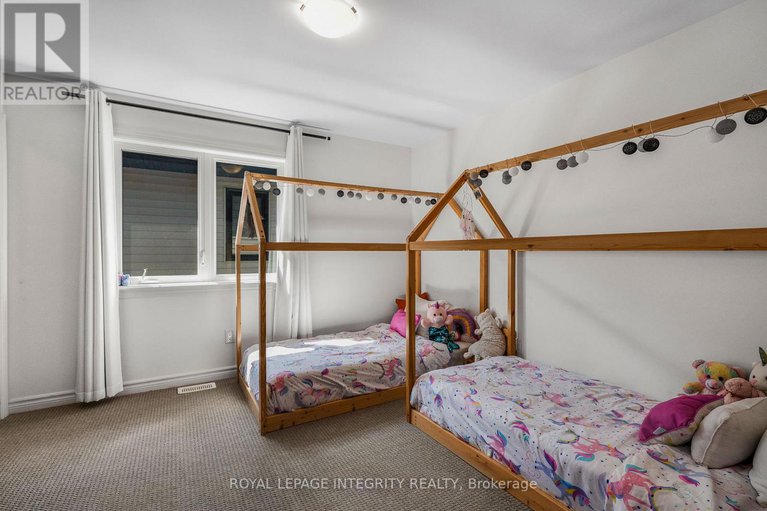 28914431/181-crevasse-road/mer-bleuebradley-estatesanderson-park/ottawa/ontario/K1W0H8_26