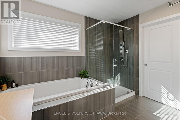 29373193/267-sceptre-way/emerald-meadowstrailwest/ottawa/ontario/K2V0C6_26