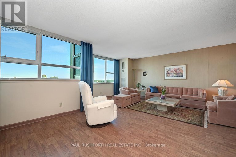 29419876/ph7-555-brittany-drive/viscount-alexander-park/ottawa/ontario/K1K4C5_13